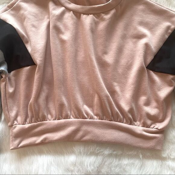 COPY - Color Block Cropped Sweater (S) - Picture 2 of 6